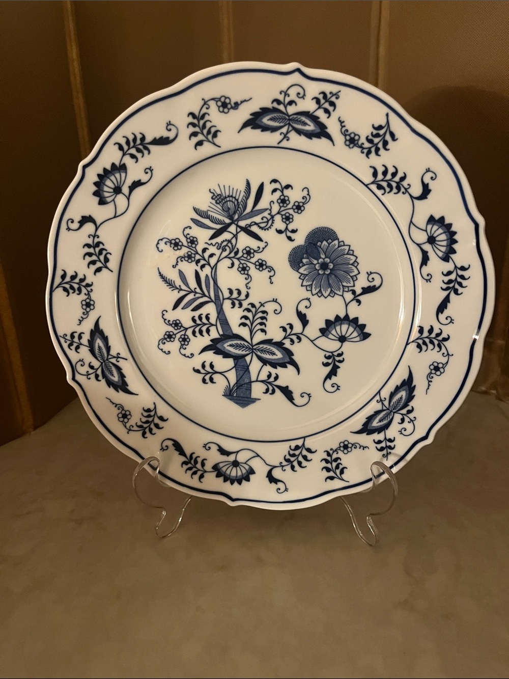 Blue Danube China 10 1/4” plate, Ribbon Marking, #99183